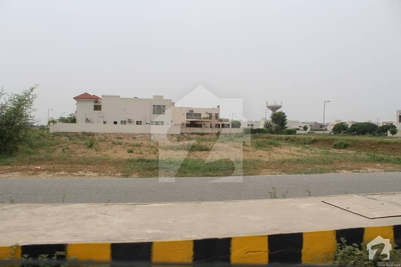 01 Kanal Plot For Sale In Block Y Near 1300 Numbering Ideal Location Near Amenities