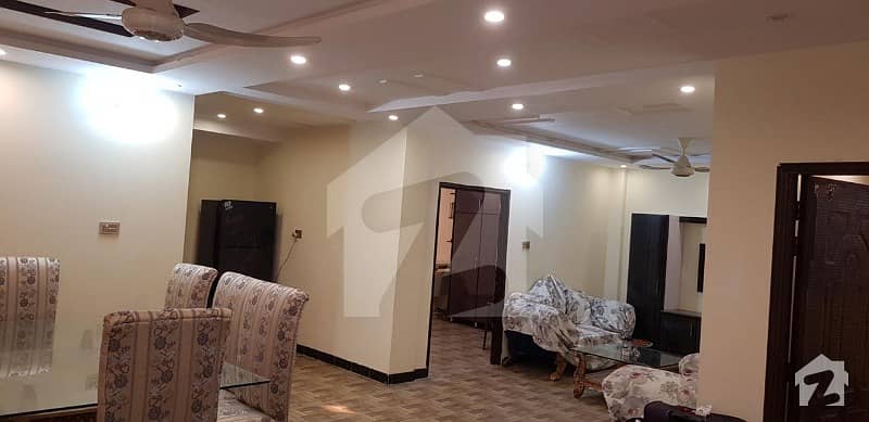 کینال گارڈن لاہور میں 5 کمروں کا 15 مرلہ مکان 2.25 کروڑ میں برائے فروخت۔