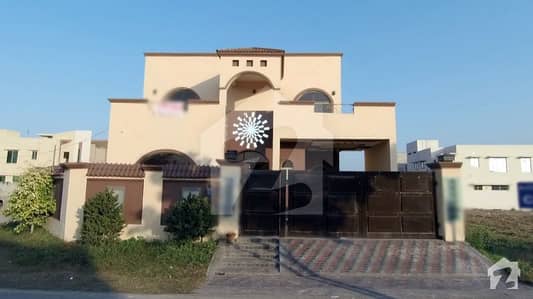 1 Kanal Brand New Corner House For Sale 1 Kanal Brand New Corner House For Sale
