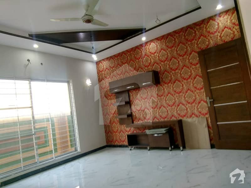 1 Kanal Beautiful House Is Ready For Sale At Reasonable Price