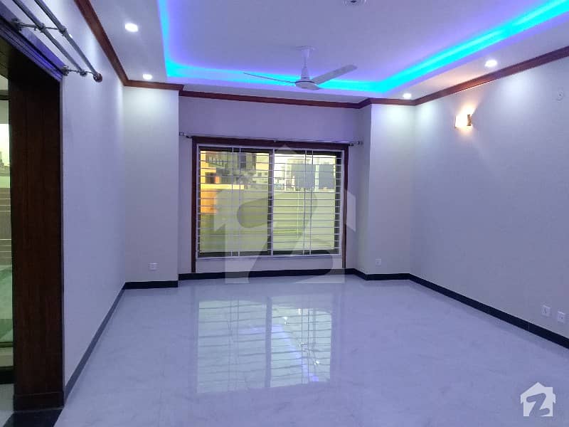 Brand New One Kanal Ground Portion Available On Rent