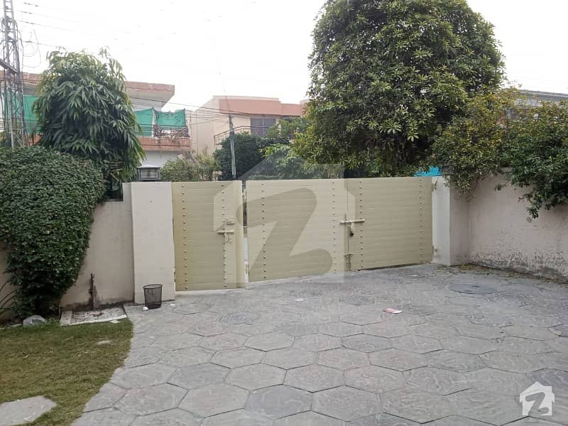 Top Location One Kanal Lower Portion For Rent At Phase 4 Real Picture Attached