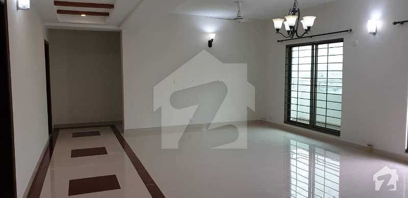 3 Bed Brand New Luxury Apartment For Rent