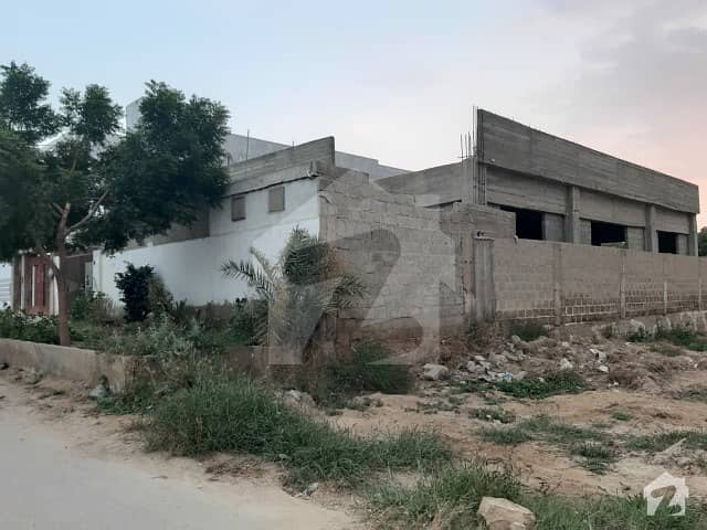400 Square Yards Under Construction Bungalow Is Available For Sale In Sadat E Amroha Co Operative Housing Society Scheme 33