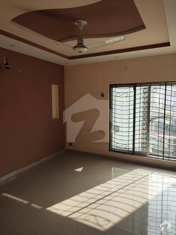10 Marla House With Gas For Rent In Gulbahaar Block, Bahria Town Lahore