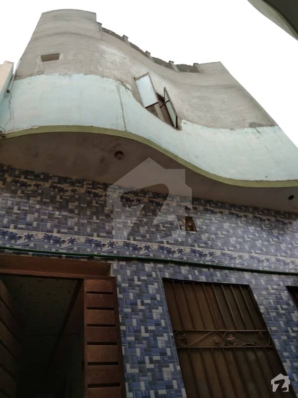 سمیجا آباد ملتان میں 5 کمروں کا 3 مرلہ مکان 35 لاکھ میں برائے فروخت۔