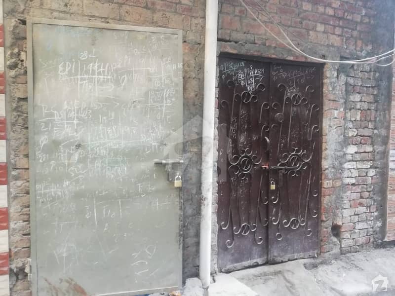 لال پل مغلپورہ لاہور میں 2 کمروں کا 2 مرلہ مکان 35 لاکھ میں برائے فروخت۔