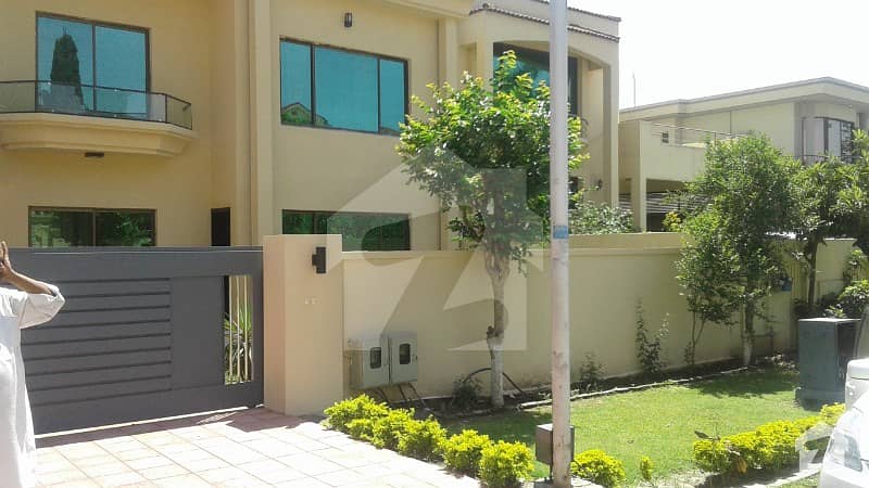 F10 House For Sale Beautiful Location