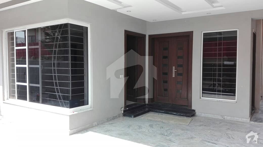 House Is Available For Sale In Gulraiz Housing Scheme