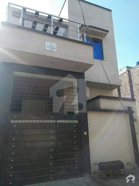 ستیانہ روڈ فیصل آباد میں 3 کمروں کا 3 مرلہ مکان 41 لاکھ میں برائے فروخت۔