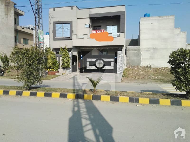 10 Marla Residential House Is Available For Sale At punjab universty socitey At Prime Location