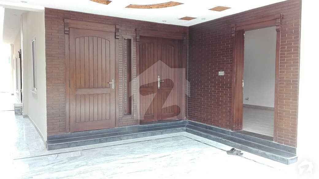 House Is Available For Sale In Gulraiz Housing Scheme