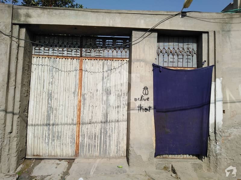ناردرن بائی پاس پشاور میں 5 کمروں کا 11 مرلہ مکان 85 لاکھ میں برائے فروخت۔