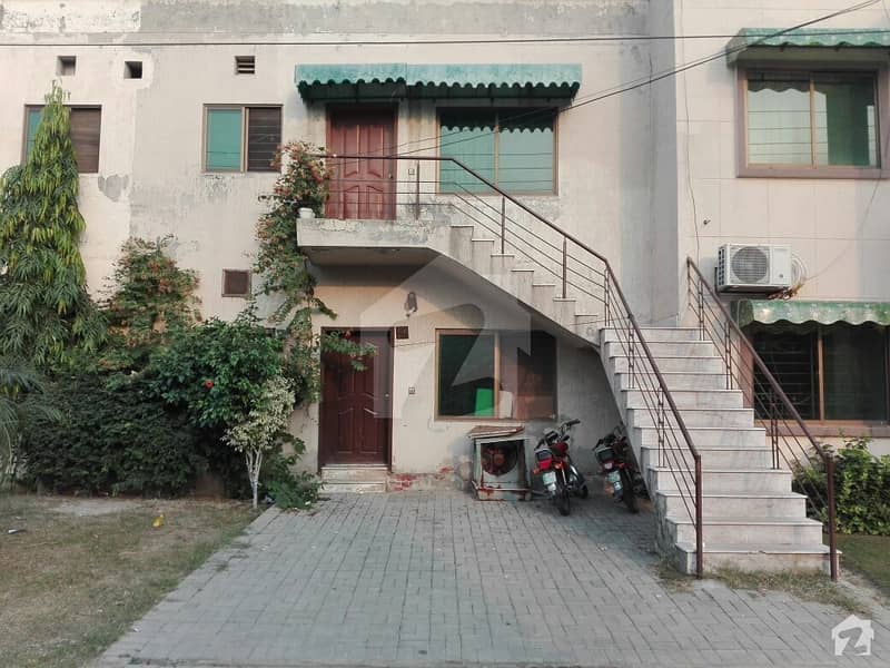 خیابانِ امین ۔ بلاک جی خیابانِ امین لاہور میں 2 کمروں کا 5 مرلہ فلیٹ 36 لاکھ میں برائے فروخت۔