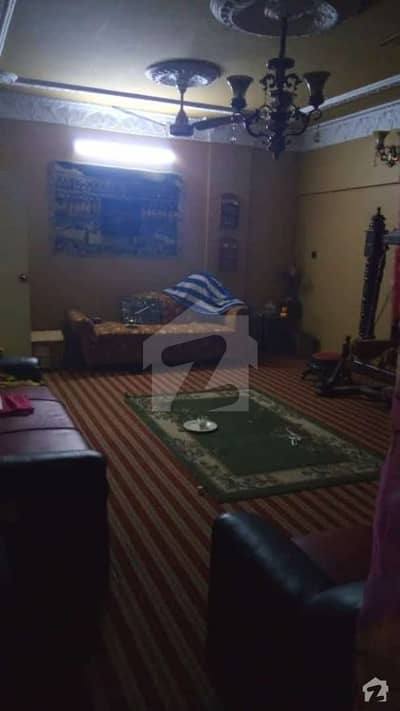 محمود آباد کراچی میں 3 کمروں کا 9 مرلہ فلیٹ 1.05 کروڑ میں برائے فروخت۔