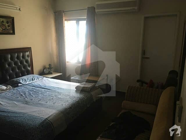 2 Bed D/D TV Lounge Flat For Sale