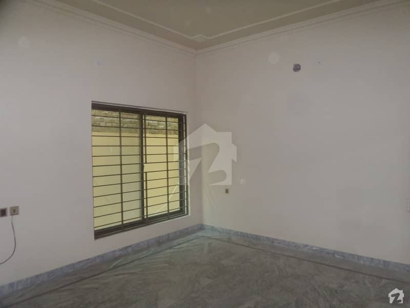 کینال روڈ فیصل آباد میں 2 کمروں کا 3 مرلہ مکان 60 لاکھ میں برائے فروخت۔