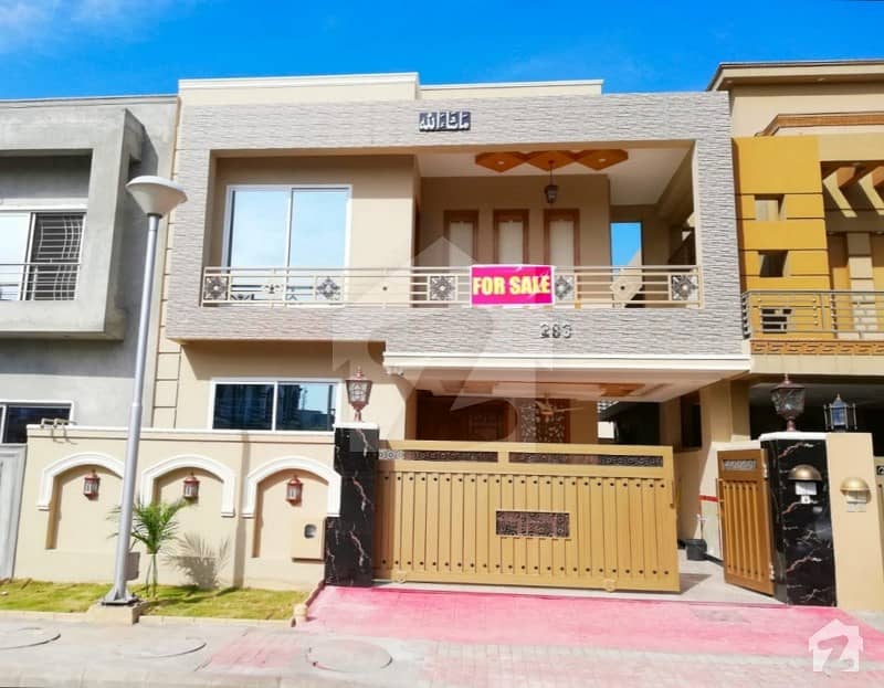 Out Class Ten Marla House For Sale In Bahria Town