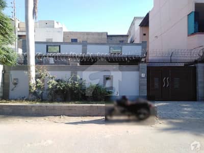 265 Sq Yards Like New Single Storey House Is Available For Sale 265 Sq Yards Like New Single Storey House Is Available For Sale