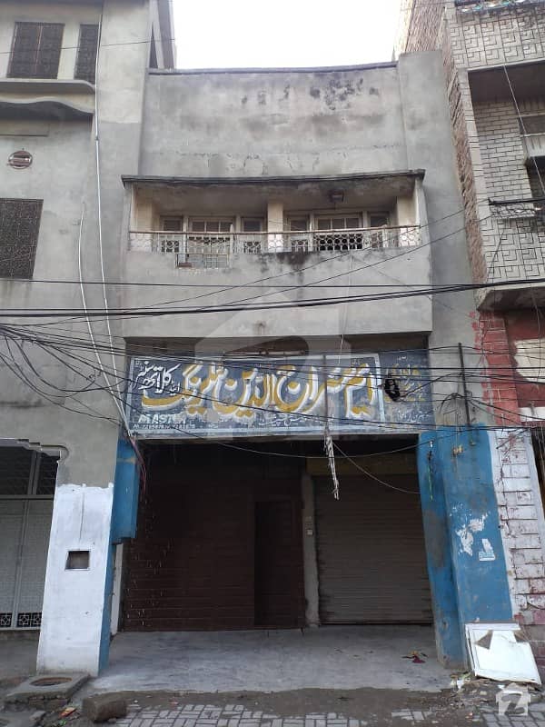 شادباغ لاہور میں 7 مرلہ عمارت 2.4 کروڑ میں برائے فروخت۔