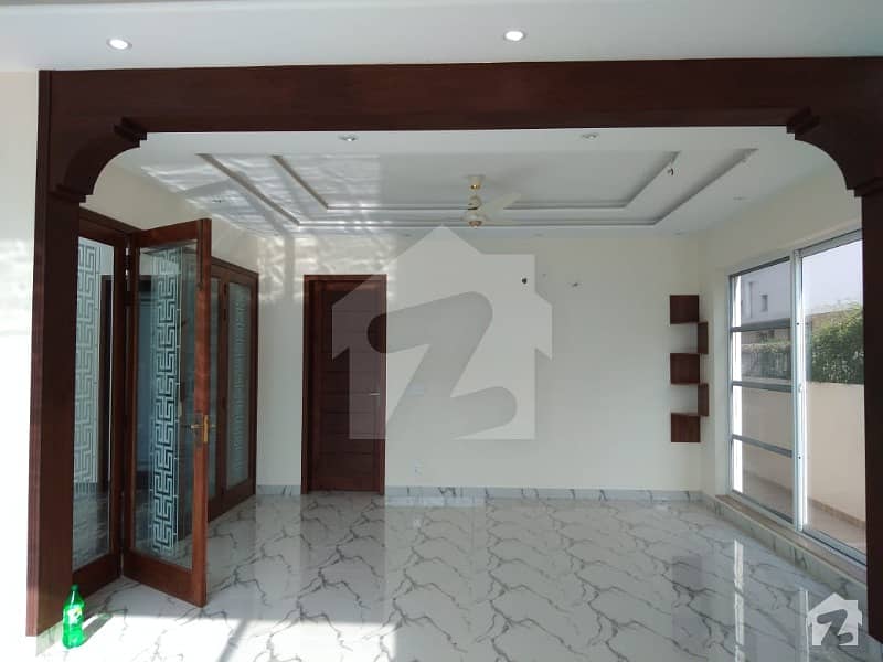 A Nicely Build 1 Kanal Brand New Bungalow For Rent At Prime Location