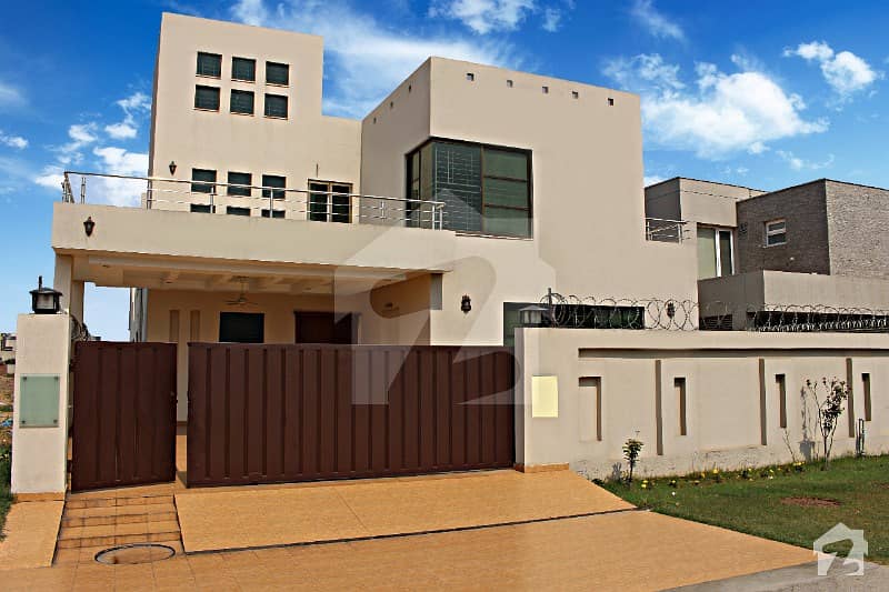 A Nicely Build 1 Kanal Double Unit Basement Bungalow For Rent In Dha Defence