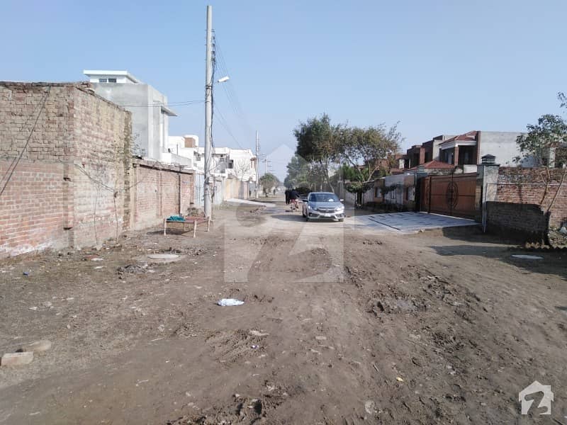 ایکسپو ایونیو سوسائٹی لاہور میں 1 کنال رہائشی پلاٹ 1.25 کروڑ میں برائے فروخت۔