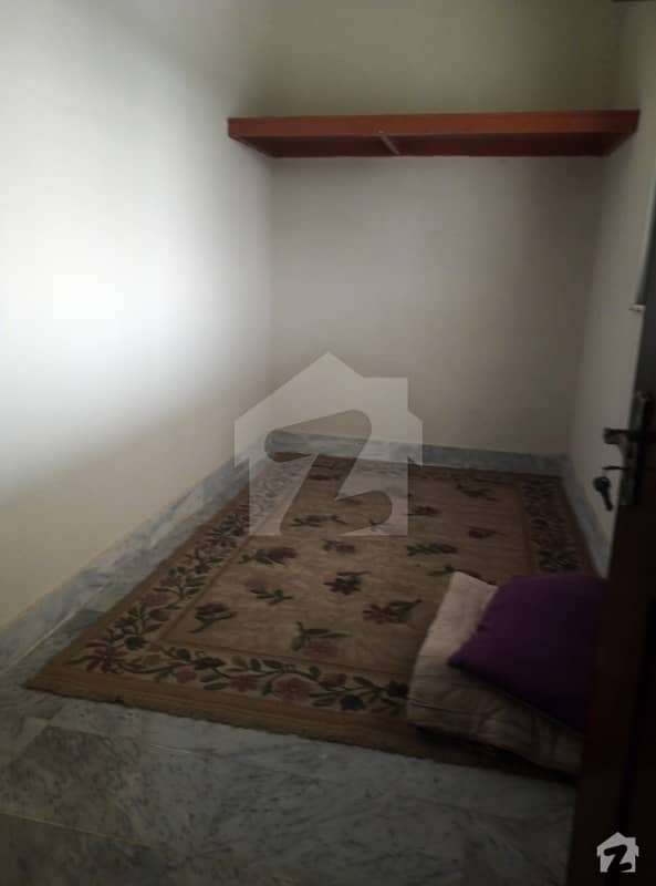 Upper Portion For Rent In Abdullah Gardens