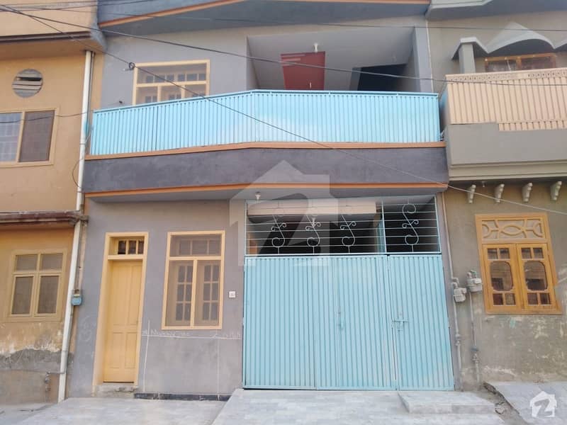 حیات آباد فیز 6 - ایف10 حیات آباد فیز 6 حیات آباد پشاور میں 6 کمروں کا 3 مرلہ مکان 1.02 کروڑ میں برائے فروخت۔
