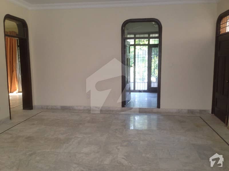 500 Sq Yards E7 New Luxury House For Rent