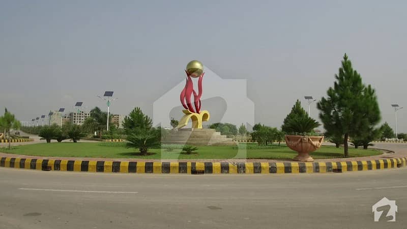 Plot Is Available For Sale In Gulberg Residencia