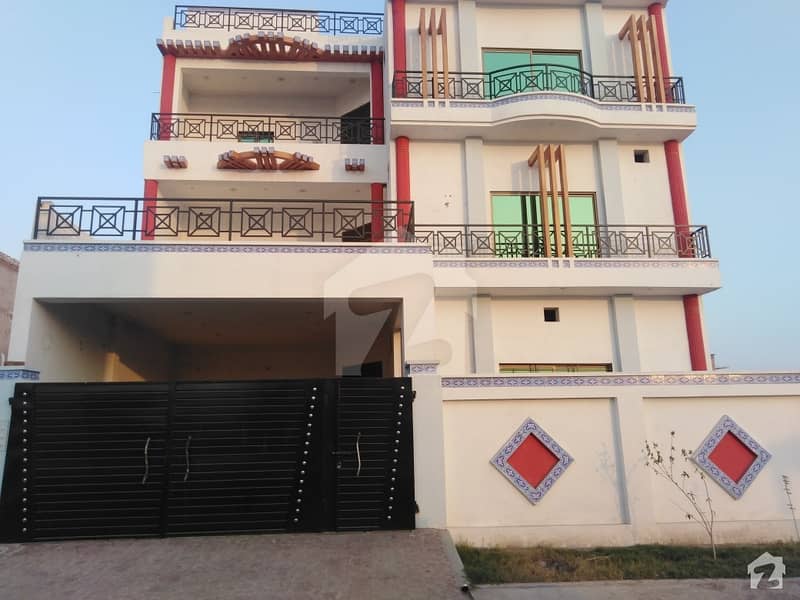 پنجاب سمال انڈسٹریز ملتان میں 7 کمروں کا 10 مرلہ مکان 60 ہزار میں کرایہ پر دستیاب ہے۔
