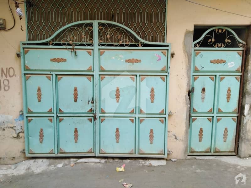 گلبرگ پشاور میں 6 کمروں کا 5 مرلہ مکان 1 کروڑ میں برائے فروخت۔