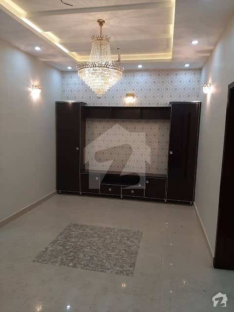 گارڈن ٹاؤن لاہور میں 3 کمروں کا 1 کنال مکان 4.15 کروڑ میں برائے فروخت۔