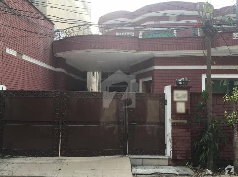 مین بلیوارڈ ڈی ایچ اے ڈیفینس ڈی ایچ اے ڈیفینس لاہور میں 4 کمروں کا 10 مرلہ مکان 1.5 کروڑ میں برائے فروخت۔