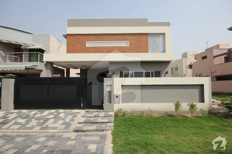 Offering Cheapest Price Luxury Bungalow In Phase 6
