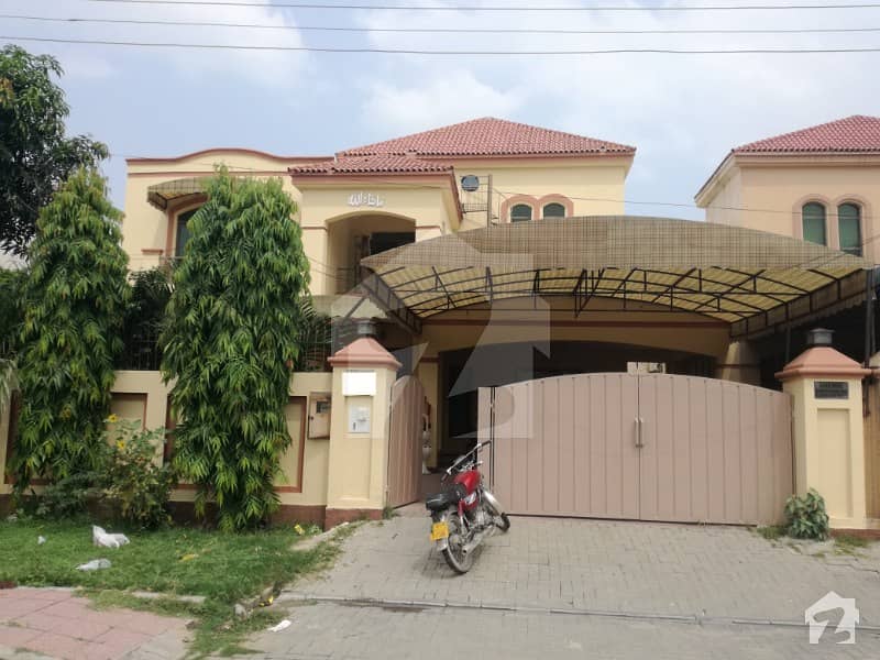 01 Kanal 06 Bedroom Main Boulevard House Available For Rent In Askari 10 Serctor A Lahore Cantt