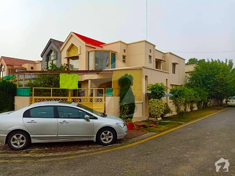 11 Marla Corner Double Storey House Eden Villas Raiwind Road Lahore