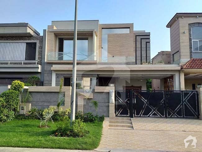 10 Marla Stylish Designer Bungalow For Sale In Dha