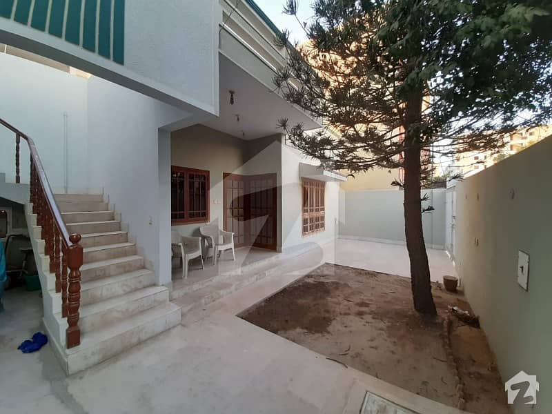 240 Square Yards Luxury Bungalow For Sale In Gulistan e jauhar Block 14