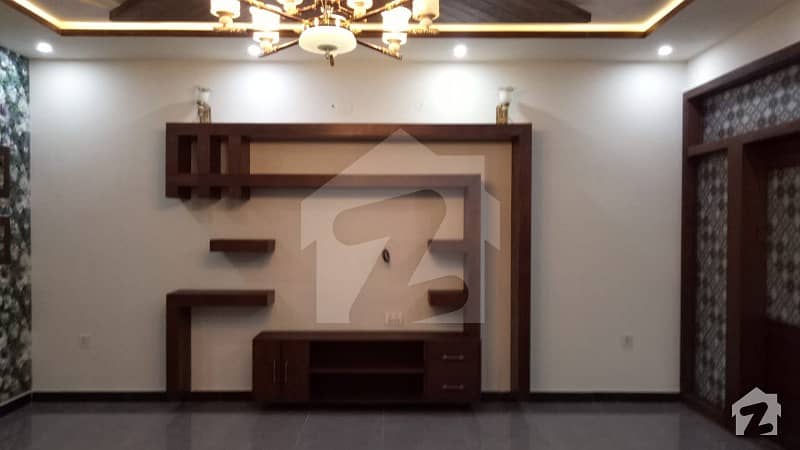 10 Marla House For Sale In Chambelli Block Sector C Bahria Town Lahore