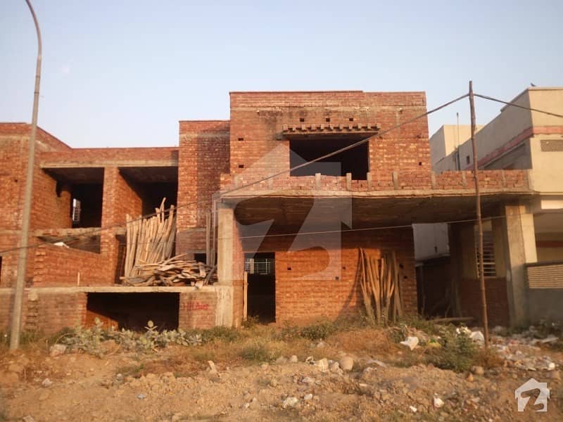 ڈیوائن گارڈنز ۔ بلاک اے ڈیوائن گارڈنز لاہور میں 5 کمروں کا 14 مرلہ مکان 1.7 کروڑ میں برائے فروخت۔