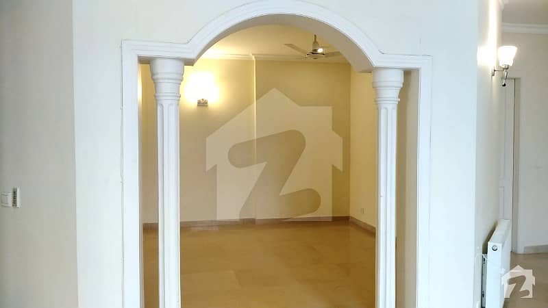 Excellent Triple Storey House Is Available For Rent