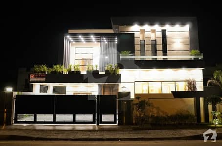 State Of The Art Elegant Modern Design Villa With 5 Bedrooms State Of The Art Elegant Modern Design Villa With 5 Bedrooms