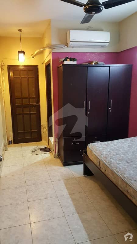 Studio Apartment Fully Furnished For Rent In Bukhari Commercial