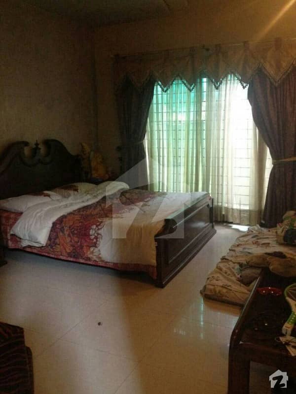 Dha Phase 4 Fully Furnished Single Master Room Available For Rent
