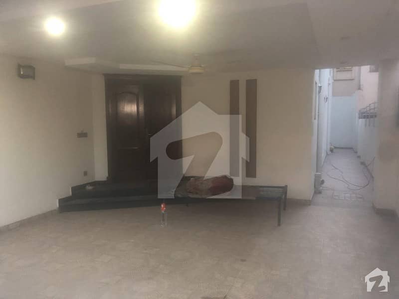 house  available for rent in gulberg 3 lahore