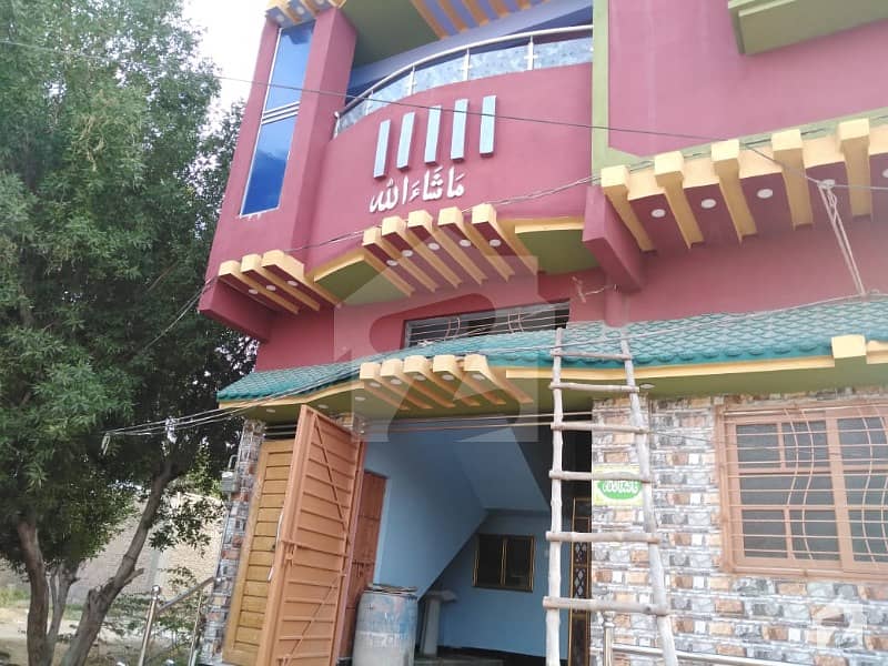 میاں قاضی احمد موڑ نواب شاہ میں 6 کمروں کا 5 مرلہ مکان 80 لاکھ میں برائے فروخت۔