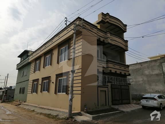 غوری ٹاؤن اسلام آباد میں 4 کمروں کا 5 مرلہ مکان 1.2 کروڑ میں برائے فروخت۔