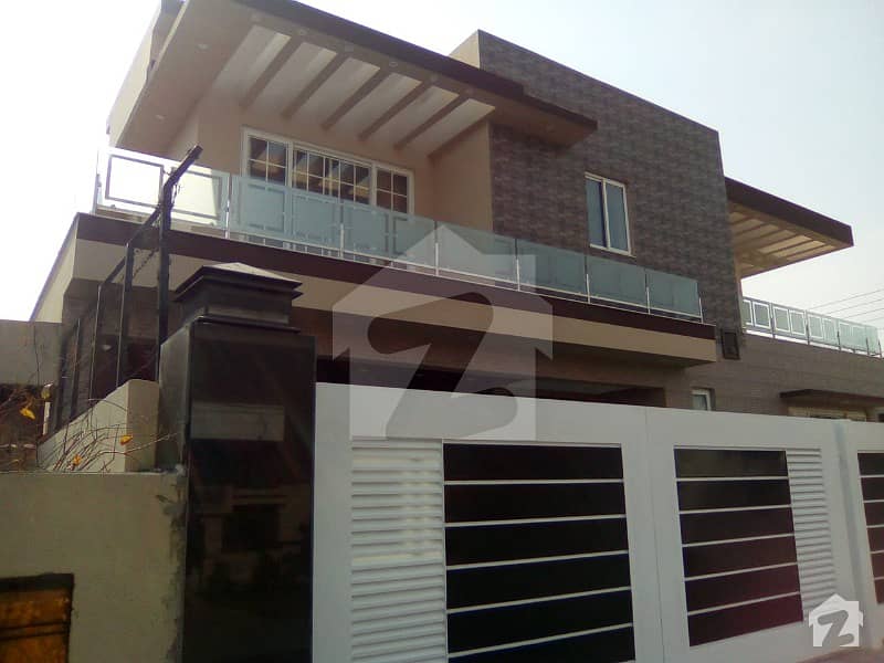 23 Marla Beautiful Brand New Corner House Available For Rent